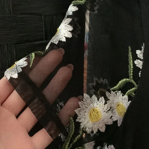 BOGO Black Daisy Dress - Picture 2 of 4